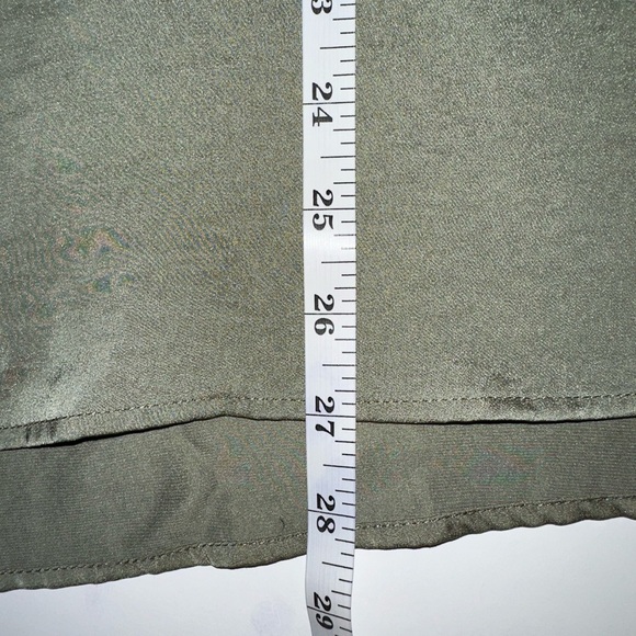 Banana Republic Women's Green Satin Blouse Collared Pullover Top XXL Button Cuff - Picture 9 of 10